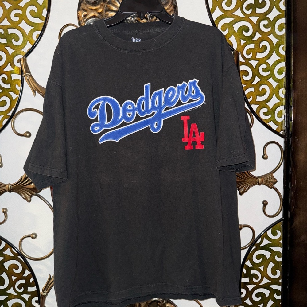 Lee Black LA Dodgers MLB T-Shirt